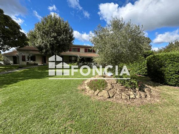 À vendre Maison 5 pièces 126.06 m² - Revel 31250