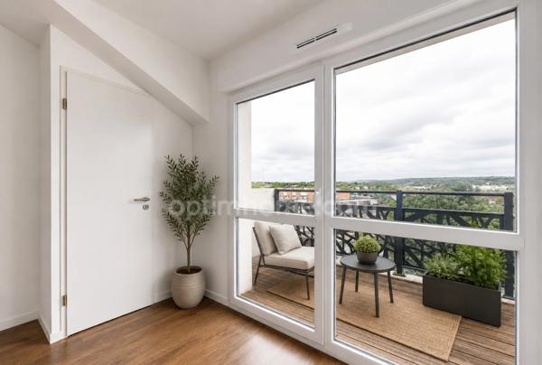 ESSEY LES NANCY (54) - APPARTEMENT 2 PIECES - DERNIER ÉTAGE AVEC ASCENSEUR - CAVE - PARKING - CALME ABSOLU