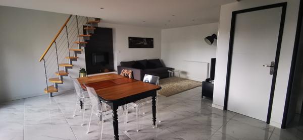 Maison 2 chambres, terrasse, jardin et garage