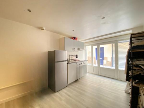 Studio en rez de chaussée centre ville LA CIOTAT (13)