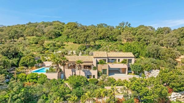 Vente Villa de luxe Grimaud 8 Pièces 360 m²