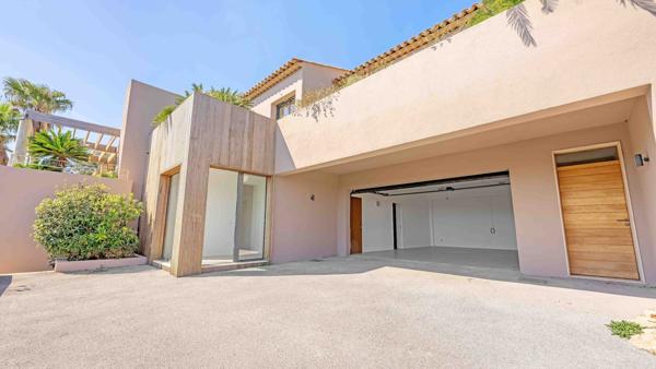 Vente Villa de luxe Grimaud 8 Pièces 360 m²