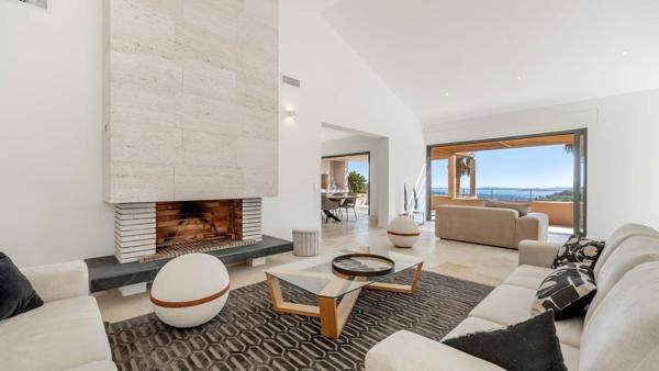 Vente Villa de luxe Grimaud 8 Pièces 360 m²
