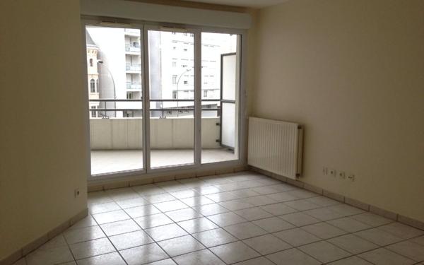 Appartement à louer    3 pièces •  Villeurbanne