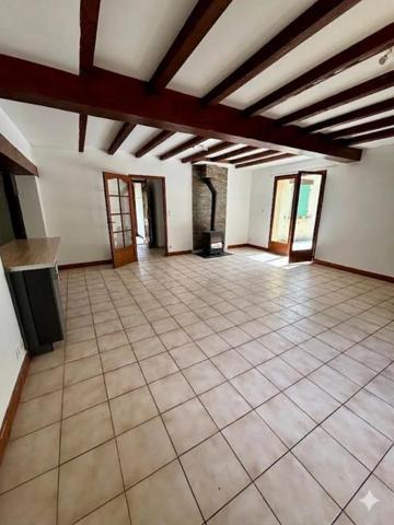 Maison à louer à Saillans (26340)