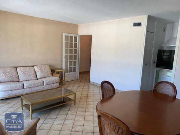 Appartement à louer 2 pièces 51.69m²