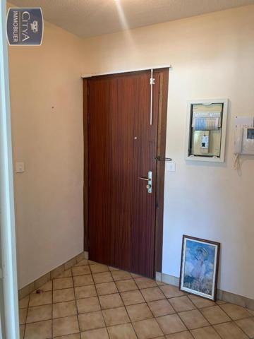 Appartement à louer 2 pièces 51.69m²