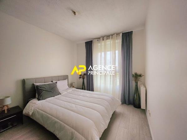 Appartement 4 pièces, 2 chambres avec balcon, cave et 2 parkings en centre ville d'ARGENTEUIL €245 000 ** - Référence 4339