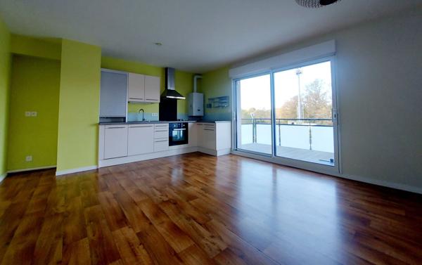 Location Appartement58,83 m² - 3 Pièces - SENE (56860)