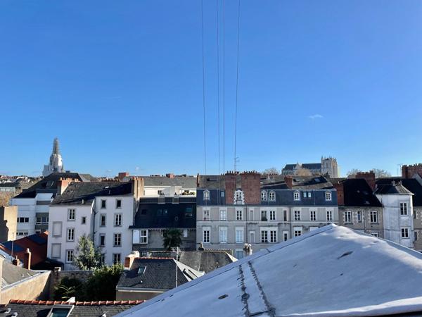 T2 idéalement situé entre Talensac et le pont Saint-Mihiel,  
Nantes 44000