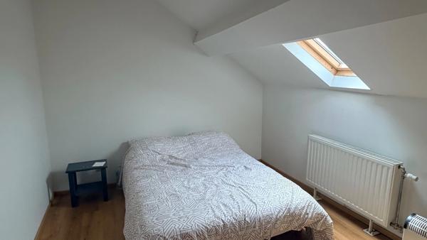 À vendre en exclusivité à Thonnelle (55600), immeuble de rapport à fort potentiel situé dans un environnement calme et recherché, à proximité de Montmédy, de la Belgique et du Luxembourg.