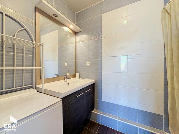 Appartement Marseille 2 pièces 40 m², calme, vue très dégagée