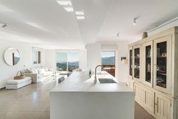 Vente Villa de luxe Les Adrets-de-l'Estérel 5 Pièces 170 m²
