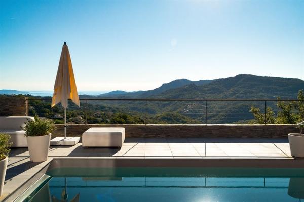 Vente Villa de luxe Les Adrets-de-l'Estérel 5 Pièces 170 m²
