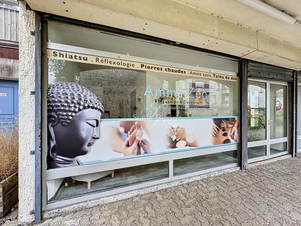 LOCAL COMMERCIAL 60M2 + PLACE STATIONNEMENT