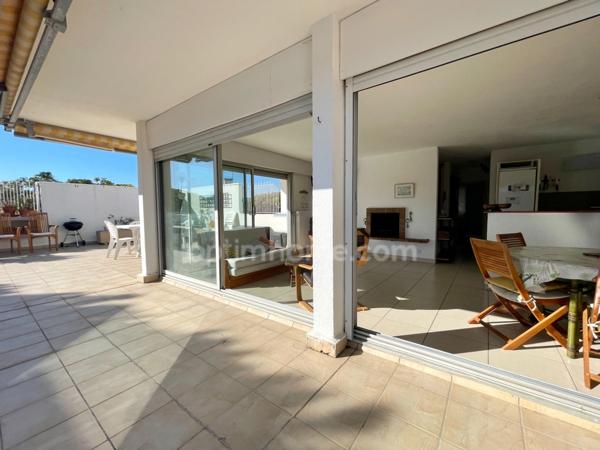 Marina P3 avec terrasse exceptionnelle et poste d’amarrage