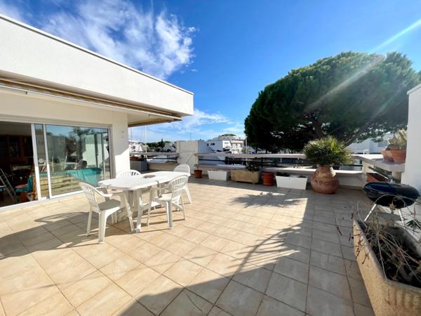 Marina P3 avec terrasse exceptionnelle et poste d’amarrage