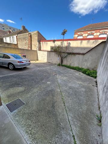 VENTE APPARTEMENT F4 AVEC GARAGE ET PARKING PRIVATIF !!! CENTRE VILLE MONTLUCON Montluçon