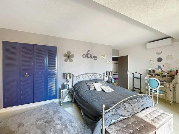 DERNIER ETAGE VUE MER TERRASSE GARAGE DOUBLE