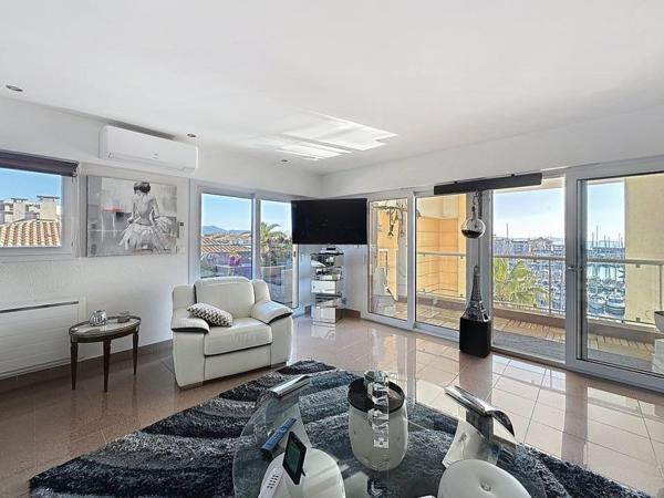 DERNIER ETAGE VUE MER TERRASSE GARAGE DOUBLE