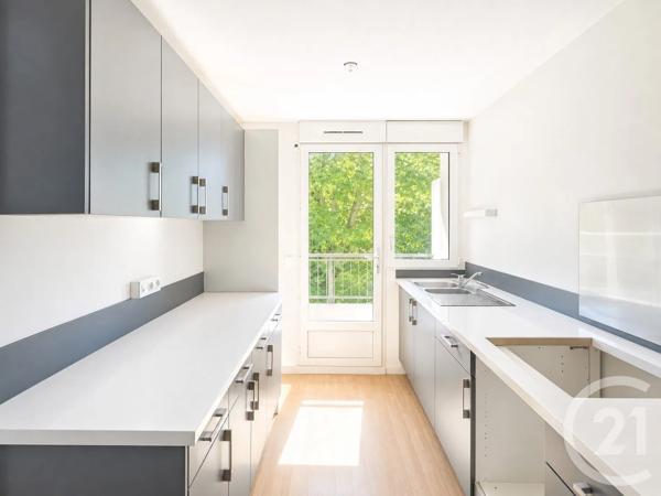 Immeuble à vendre  492,70 m 2   HAUBOURDIN  - 59