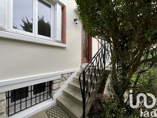 Maison à vendre 6 pièces 157 m² Saint-Leu-la-Forêt