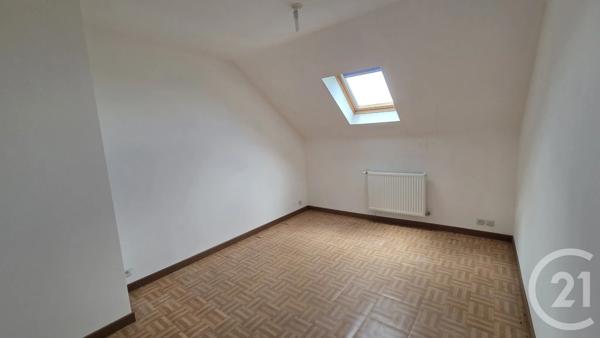 Immeuble à vendre  252 m 2   GUISE  - 02