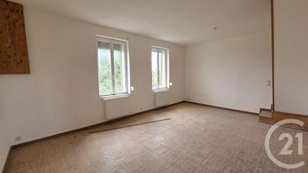 Immeuble à vendre  252 m 2   GUISE  - 02