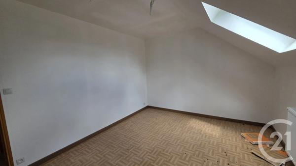 Immeuble à vendre  252 m 2   GUISE  - 02