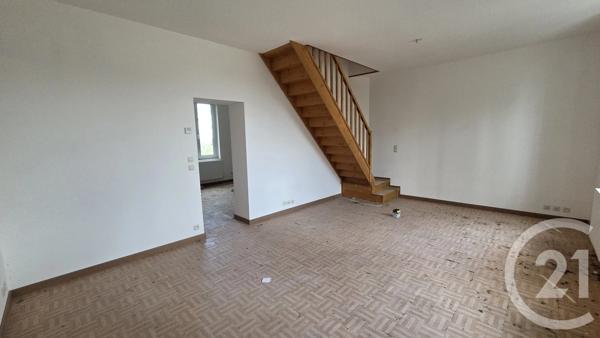 Immeuble à vendre  252 m 2   GUISE  - 02