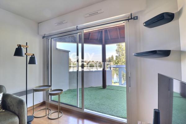 Appartement T2 lumineux, vue dégagée sur l’étang
