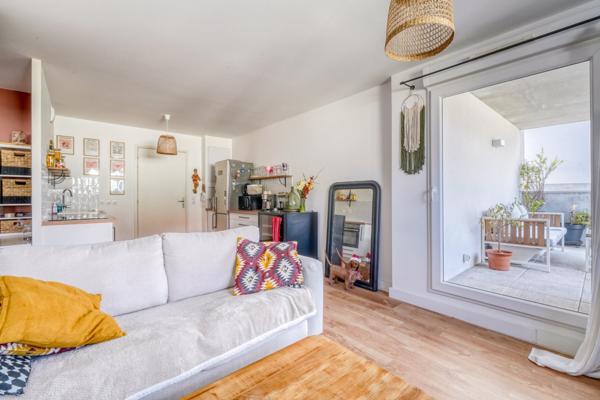 Bègles (33130) Appartement T2 de 49m2 avec balcon et parking