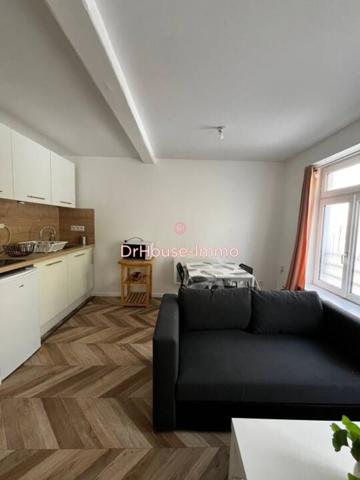 Immeuble à vendre 3 pièces de 83 m²