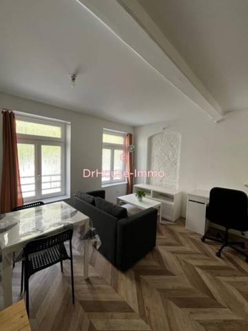 Immeuble à vendre 3 pièces de 83 m²