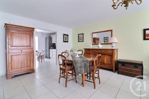 Appartement F4 à vendre  4 pièces - 105,69 m2 ST RAPHAEL - 83