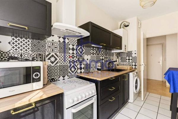 Appartement 2 pièces                                        - 69006 Lyon 6e  Arrondissement Réf : VA6244