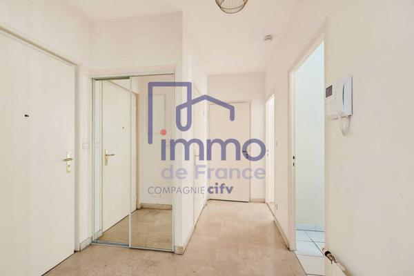 Appartement 2 pièces                                        - 69006 Lyon 6e  Arrondissement Réf : VA6244