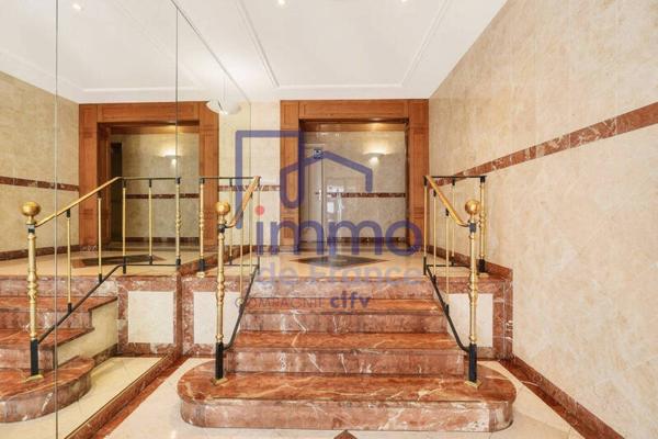 Appartement 2 pièces                                        - 69006 Lyon 6e  Arrondissement Réf : VA6244