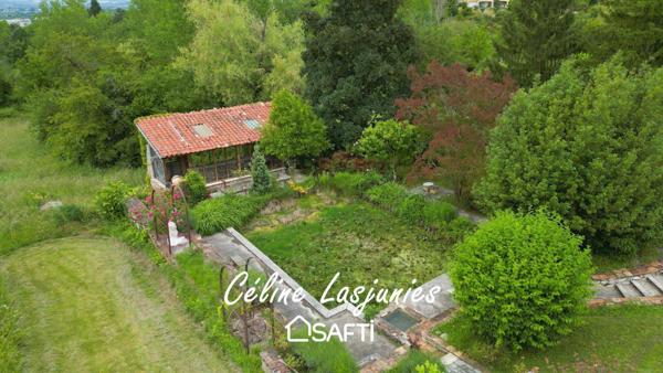 Charmante maison en pierre dans un environnement calme