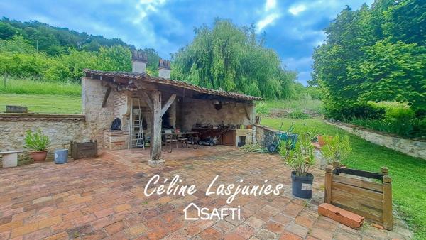 Charmante maison en pierre dans un environnement calme