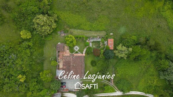 Charmante maison en pierre dans un environnement calme