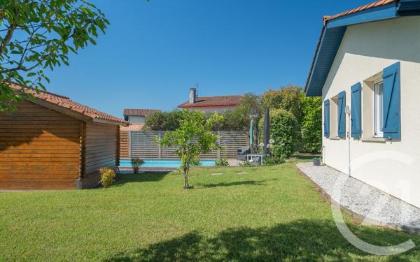 Maison à vendre  5 pièces - 130 m 2   BIDART  - 64