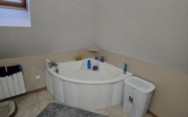 Appartement à vendre    2 pièces • 44 m2 Beauchamps