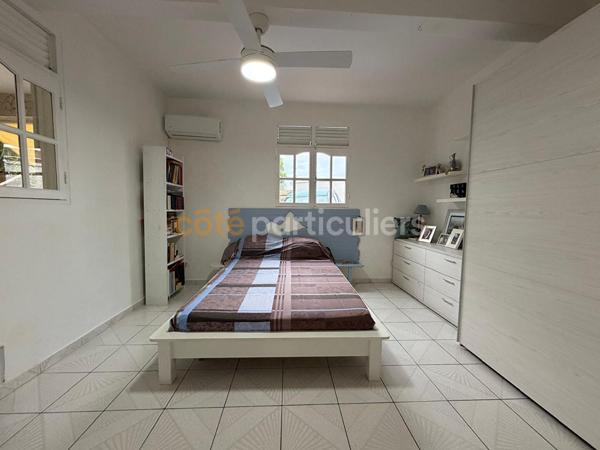 Vente
                Maison249 m² - 10 Pièces -
                    SAINT FRANCOIS (97118)