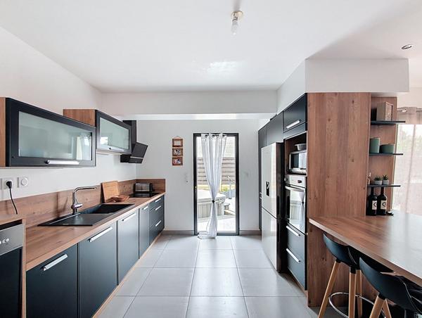 MAISON A VENDRE POMMERET - Maison de plain-pied recente dans un hameau calme et agreable de Pommeret !