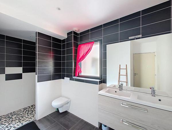 MAISON A VENDRE POMMERET - Maison de plain-pied recente dans un hameau calme et agreable de Pommeret !