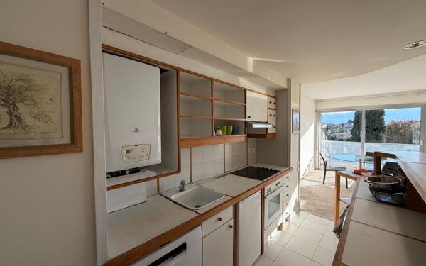 Appartement à louer    3 pièces • 72,12 m2 Antibes
