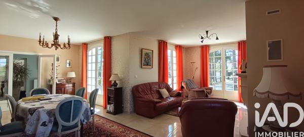 Maison à vendre 8 pièces 217 m² Château-Larcher