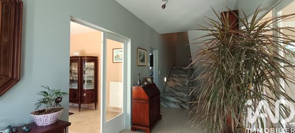 Maison à vendre 8 pièces 217 m² Château-Larcher