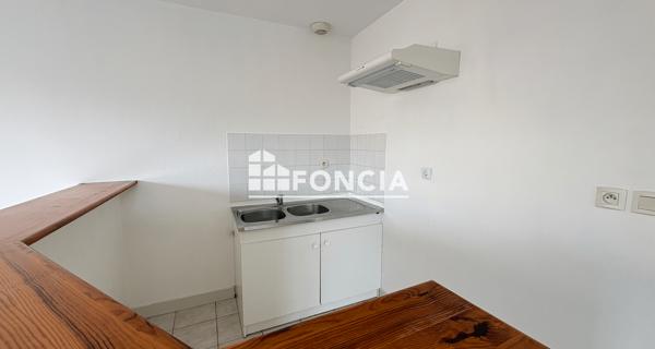 Location Appartement 3 pièces 60 m² - Rochefort 17300